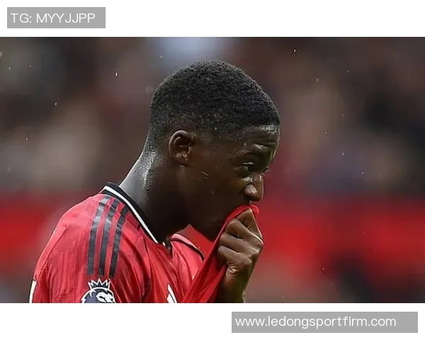 罗马诺透露尤文未与曼联商谈梅努那不勒斯曾咨询多次